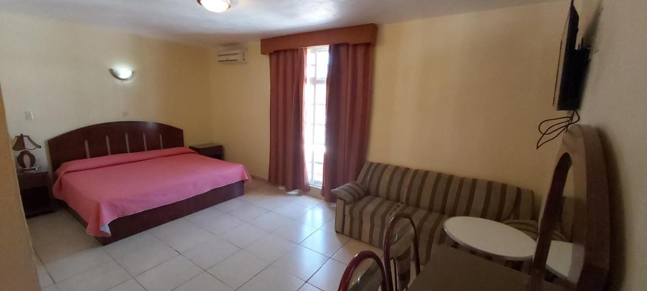 Hotel Real Tasquillo エクステリア 写真